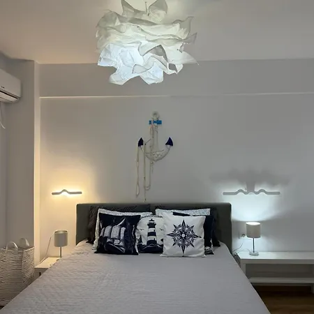 Apartman Navy Blue - Saturn